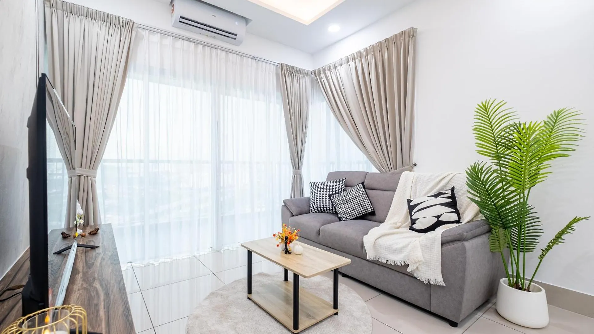 Rc Residence By Feel Home Malaysia